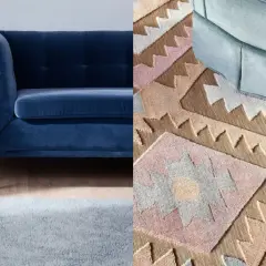 En mjuk, ljusblå matta med fransar framför en mörkblå soffa. Till höger syns en annan matta med geometriskt mönster i rosa, beige och vitt, som matchar en ljusblå soffa.