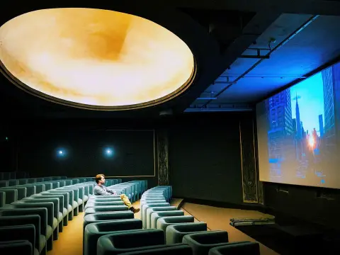 Bio Fågel Blå - Mer än bara film på Östermalm?