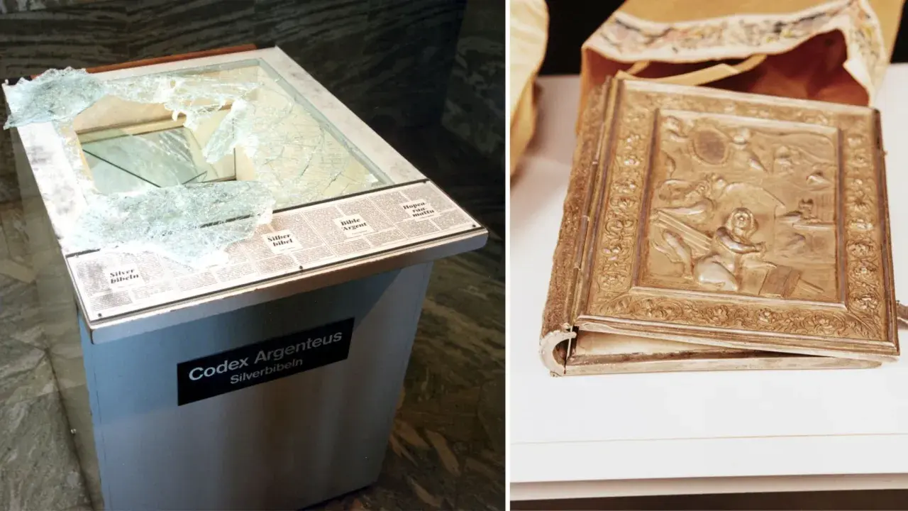En skadad monter med texten "Codex Argenteus Silverbibeln" och en närbild av den vackra Silverbibeln.